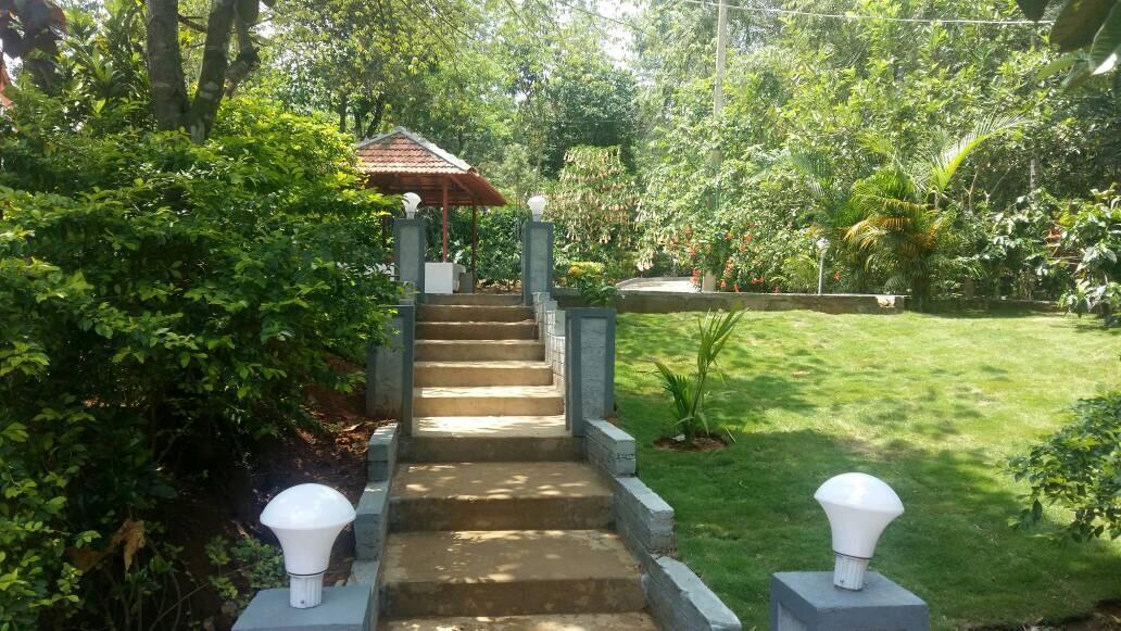 Leisure Vacations Whispering Woods Hotel Madikeri Esterno foto